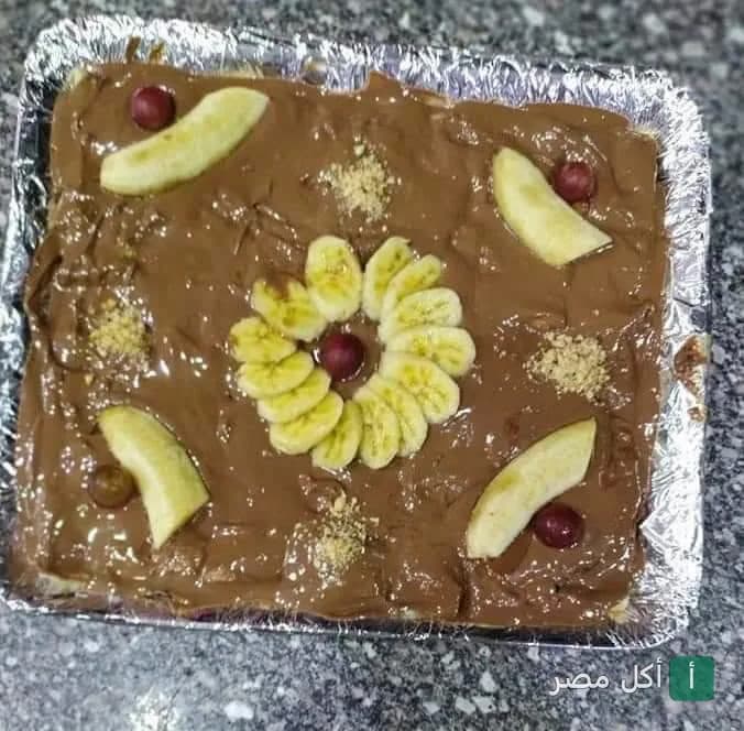 طبق حلوى بالشوكولاتة والموز في مطعم الطوخي بعين شمس
