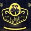 شعار مطعم الخليفة السوري يظهر فيه طاهيان بزي العمل داخل إطار ذهبي مزخرف.