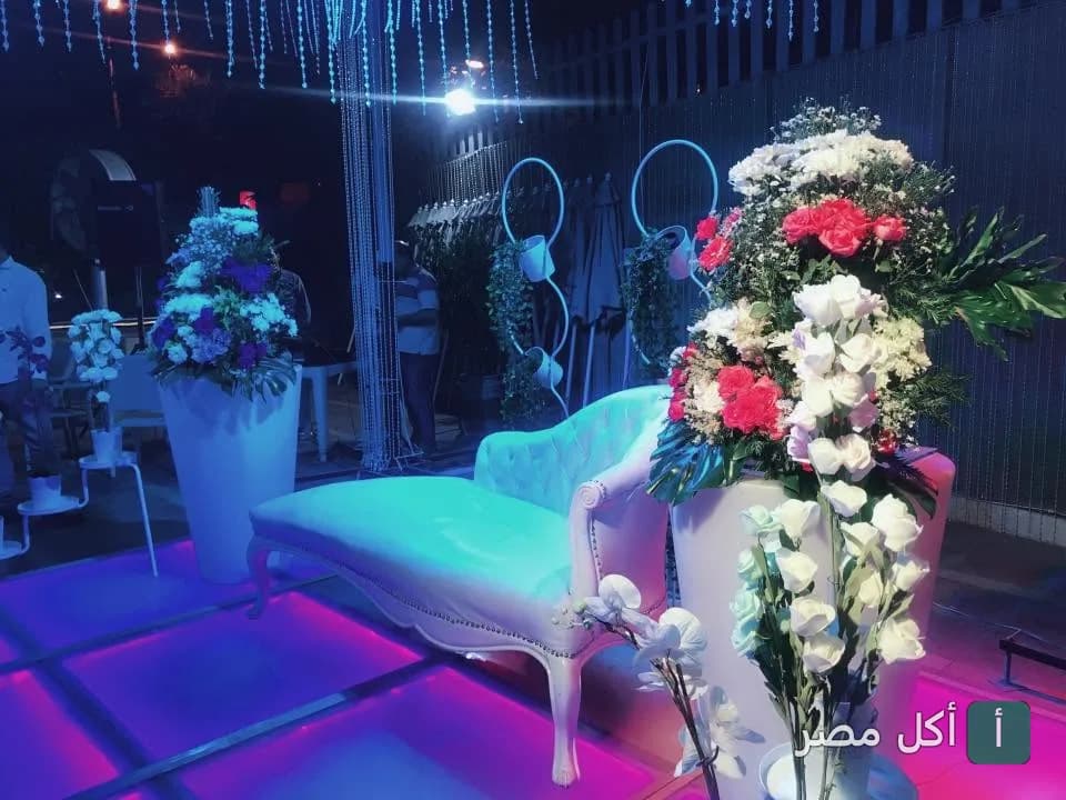ديكورات وتنسيق زهور في مطعم سما لبنان بالجيزة